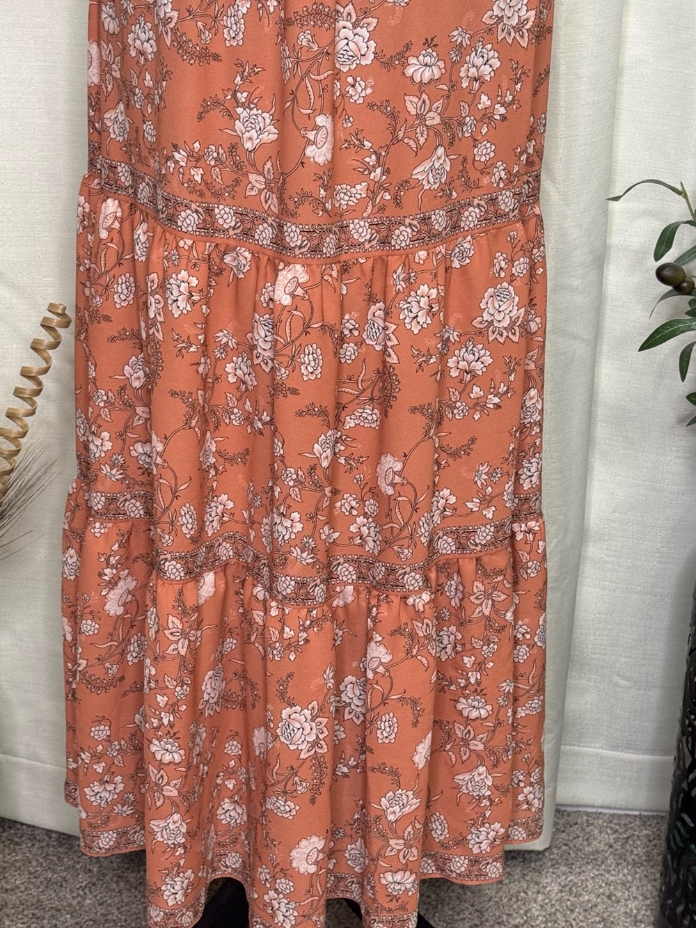 Max Studio Rust Floral Smocked Maxi Dress - Picture 5 of 10